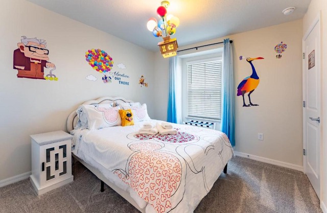 Family-Friendly 5BR with BBQ & Resort Perks