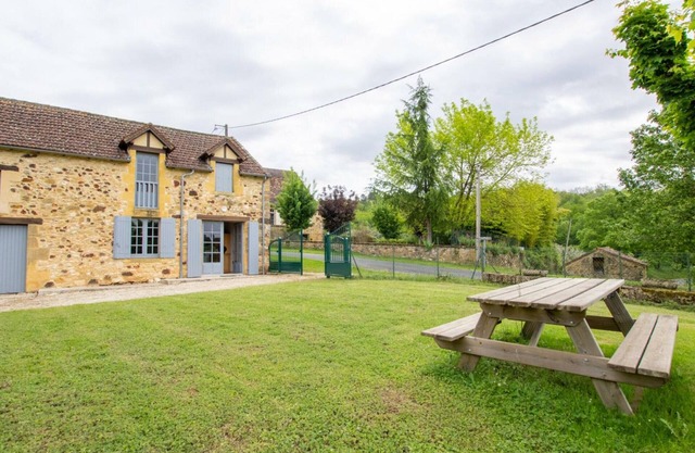 Family-Friendly Cottage Near Belvès with Garden, Terrace, and Baby Equipment
