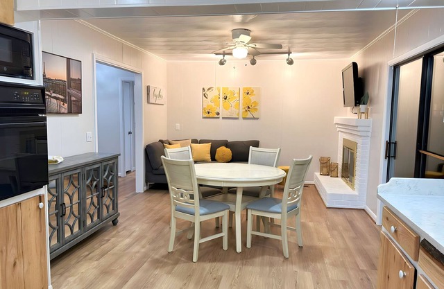 Family friendly home minutes from the lake