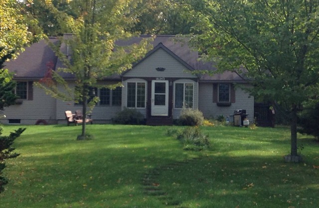 Family friendly house on Lake Ontario