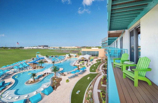 Family Friendly Room Perfect for Unwinding After City Excursions - with Pool