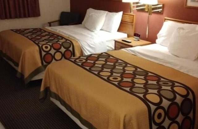Family-Friendly Stay Near Silver Lake & Nordic with Free Parking
