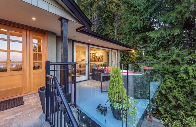 Family Fun, Luxury, Private Pool, Views and Amenities Galore!