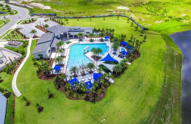 Family Resort Home w Private Pool BBQ Pingpong
