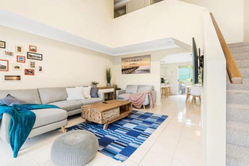 Family Retreat Surf Beach NSW