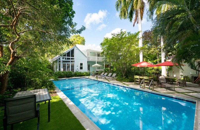 Family Reunion Compound - Great for Groups! Large pool.