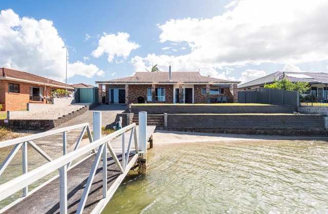 Family Tides LJHooker Yamba