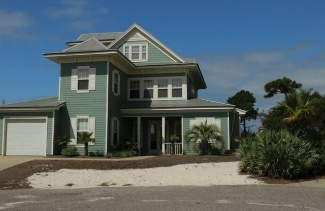 Fantastic House in Martinique! Comes with Private Extended Golf Cart.