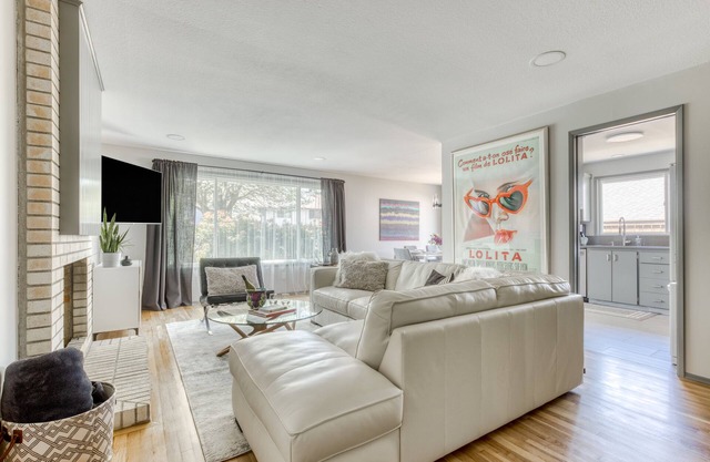 Fantastic Launching Pad for all that Portland Offers!