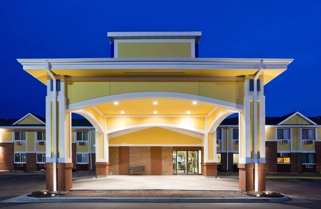 Fargo Inn and Suites