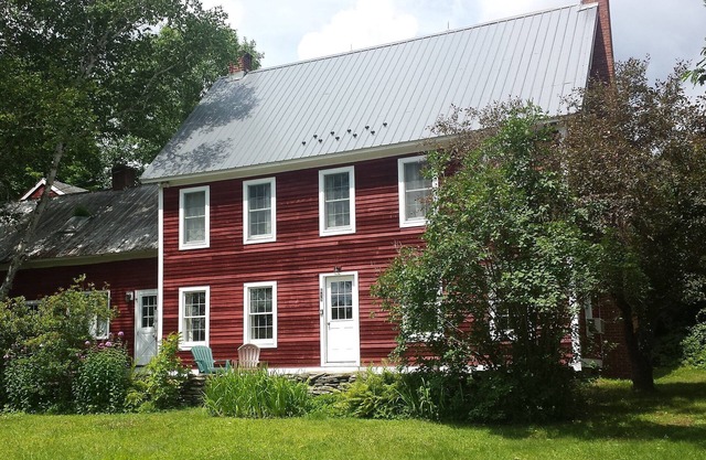 Farmhouse at Viking Nordic, 5 minutes from Londonderry on a quiet country road.