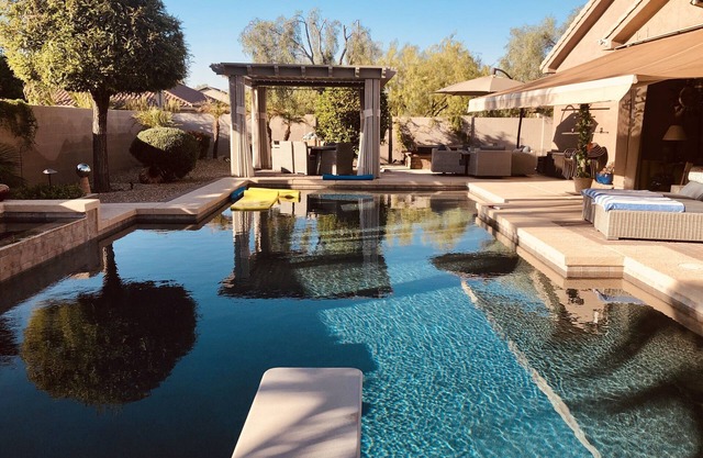 Feb25-Mar11 & Mar25-Apr7 remaining available for 2025. Luxury. Heated pool