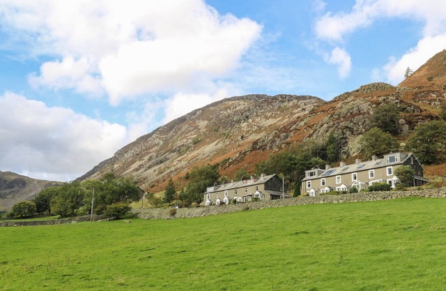 FELLVIEW, with open fire in Glenridding