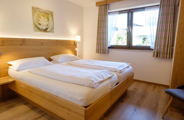 Ferienwohnung Nr. 1 Jennerblick, 2 Personen, 45 qm, 1 Schlafzimmer, Wohnraum mit Schlafcouch, Balkon