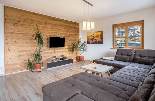 Ferienwohnung Nr. 4 Tannenzapfen, 120qm