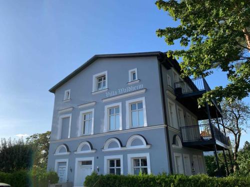 Ferienwohnung "Villa Waldheim" DH-27236