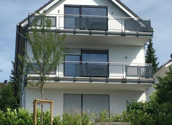 Ferienwohnungen Pellenzblick - Wohnen auf Zeit -