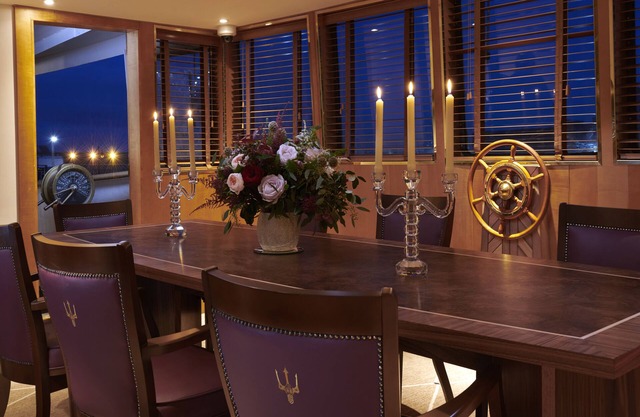 Fingal - A Luxury Floating Hotel