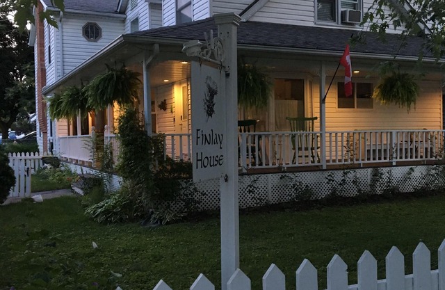 Finlay House Bed and Breakfast Niagara - on - the - Lake