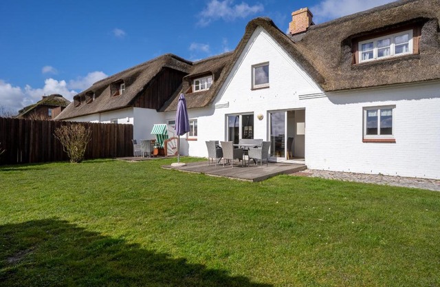 Fischerhaus am Strand Reetdachhaus Friesenhaus