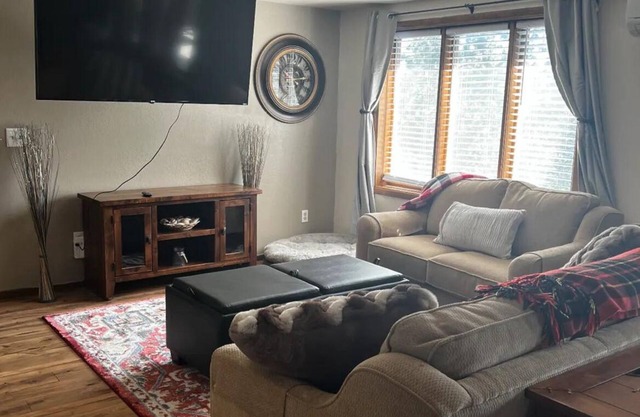 Five Mile -3 bed 1 bath unitnn
