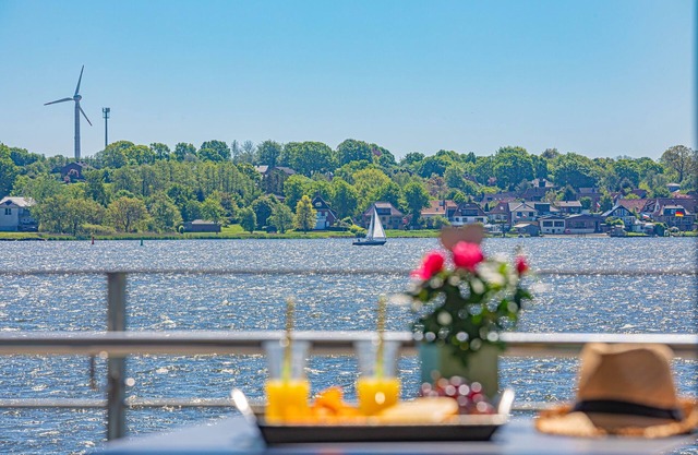 Fjord berth 5 - balcony, garden furniture, underfloor heating, shower, desk