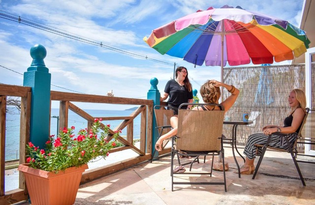 Flamboyan Guest House
