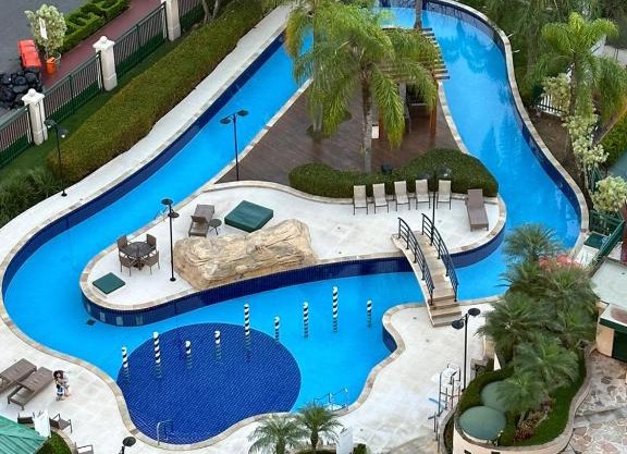 Flat com Vista Panorâmica -15- na Barra da Tijuca - Estacionamento Gratuito - Frigobar - Ar condicionado - Piscina - Academia - Balsa para Praia Grátis - Varanda - Vista Parcial Mar e Lagoa