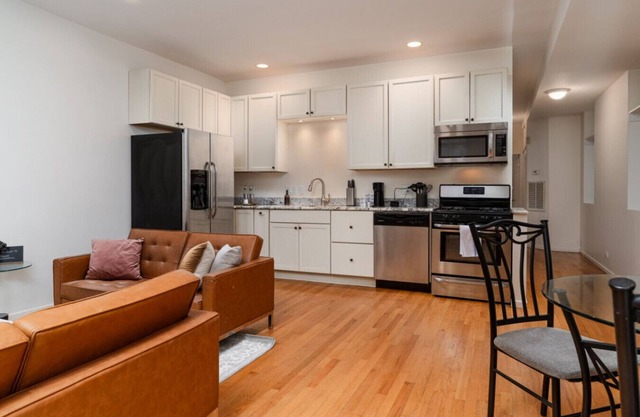 Flexhome Wicker Park 2BR P2