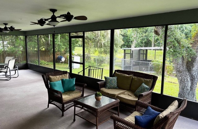 Floating dock/Kayaks/Paddle Board- Lots of Space