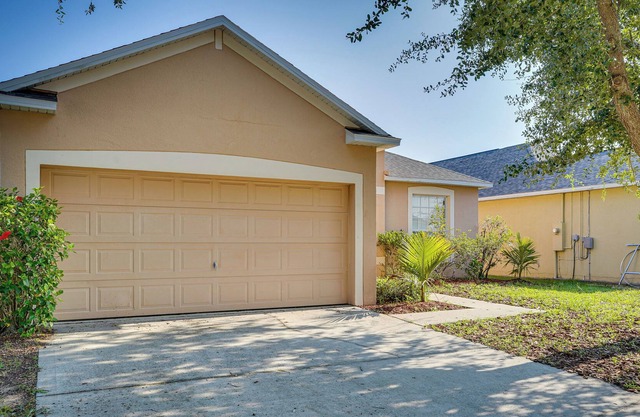 Florida Retreat w/ Pool, Hot Tub & Near Disney!