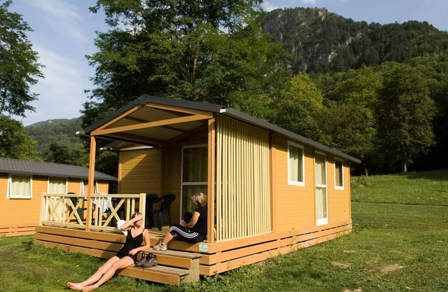 Flower Camping LA BEXANELLE * - Chalet Comfort 30m2 - 2 bedrooms + covered terrace 5 people