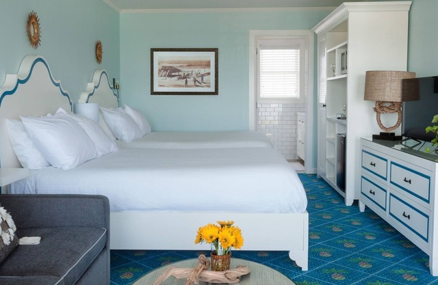 Footsteps to the Ocean – Swimming Pool, Live Music & Laid-Back Comfort