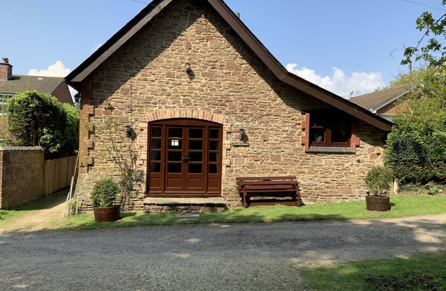 Forest of Dean Romantic & Rustic Holiday Cottage