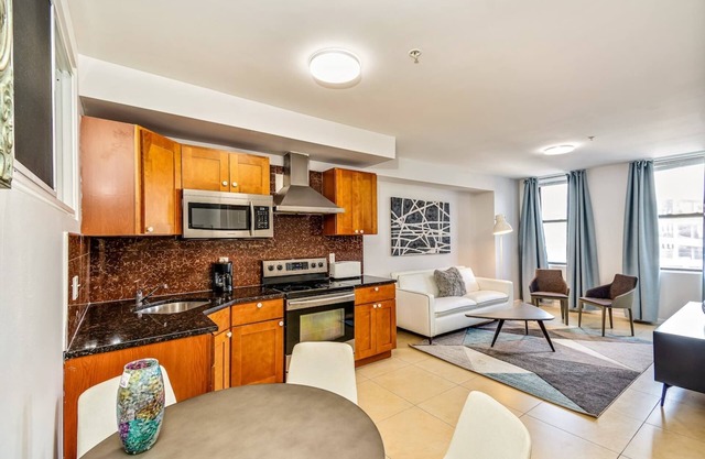 Forget the Hotel and Stay in Style in a 2bd Apt