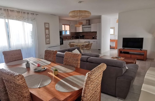 Forget your worries in this spacious, serene, fully air-conditioned villa.