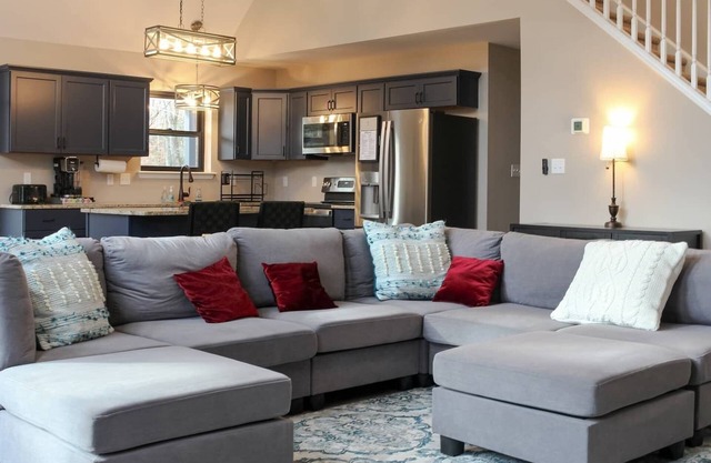 Forget your worries in this spacious and serene space