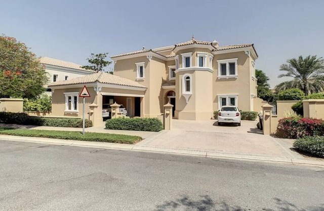 Four Bedroom Villa with Pool in Arabian Ranches