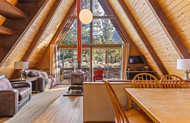 Four Seasons Cabin 4