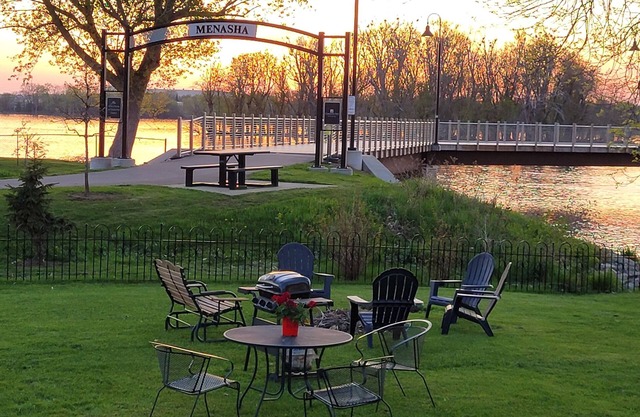 Fox River Retreat #3 n
