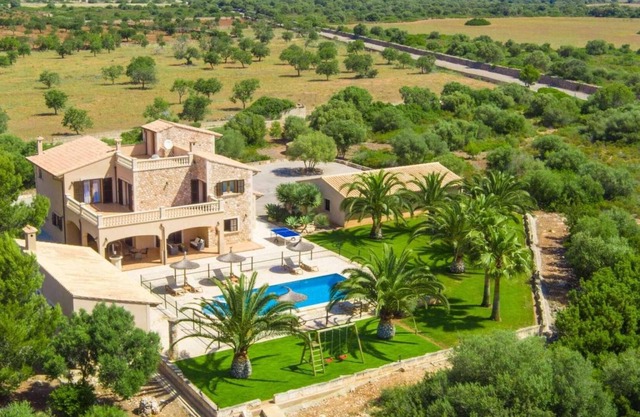 Friendly finca south of Ses Salines