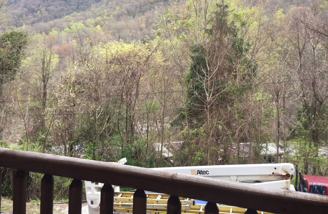 Front door neighbor of CHIMNEY ROCK-Top unit
