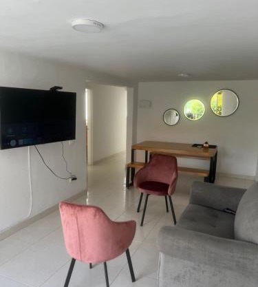 Full apartment near El Poblado