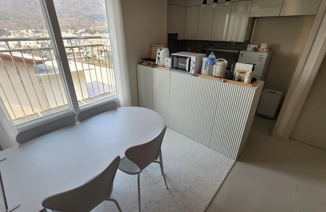 Full option two-room, Exclusive use, public transportation 5 minutes away
