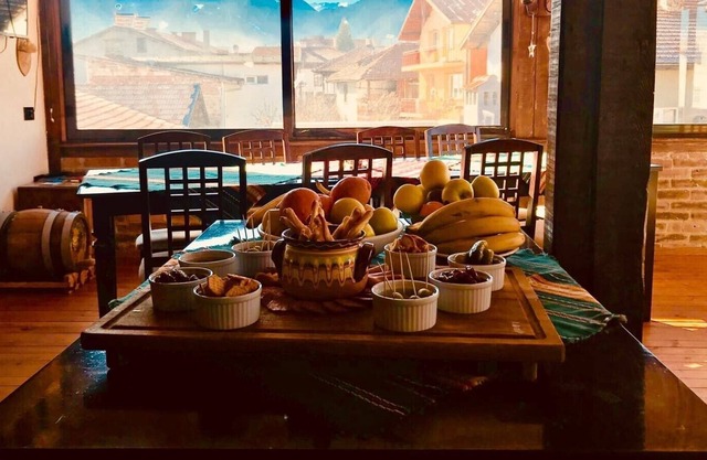 Fully catered chalet, sleeps up to 20! British run by Total Chalets