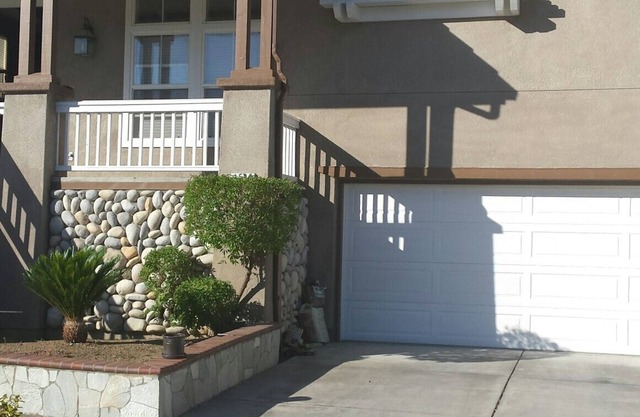 Fully Furnished Executive Home. Traveling nurses/ corporate/short or long te
