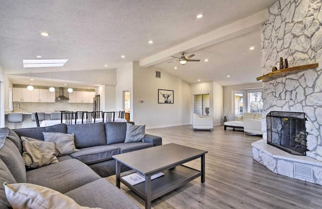 Fully Remodeled Hillsboro Home with Home Theater!