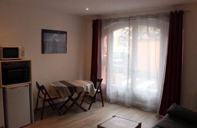 Fully renovated studio