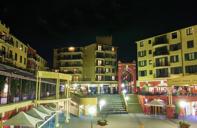 Funky apartment right on top of the areas coolest restaurants and boutique shops