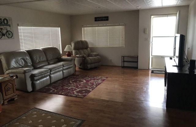 Furnished Double Wide in Central Yuma